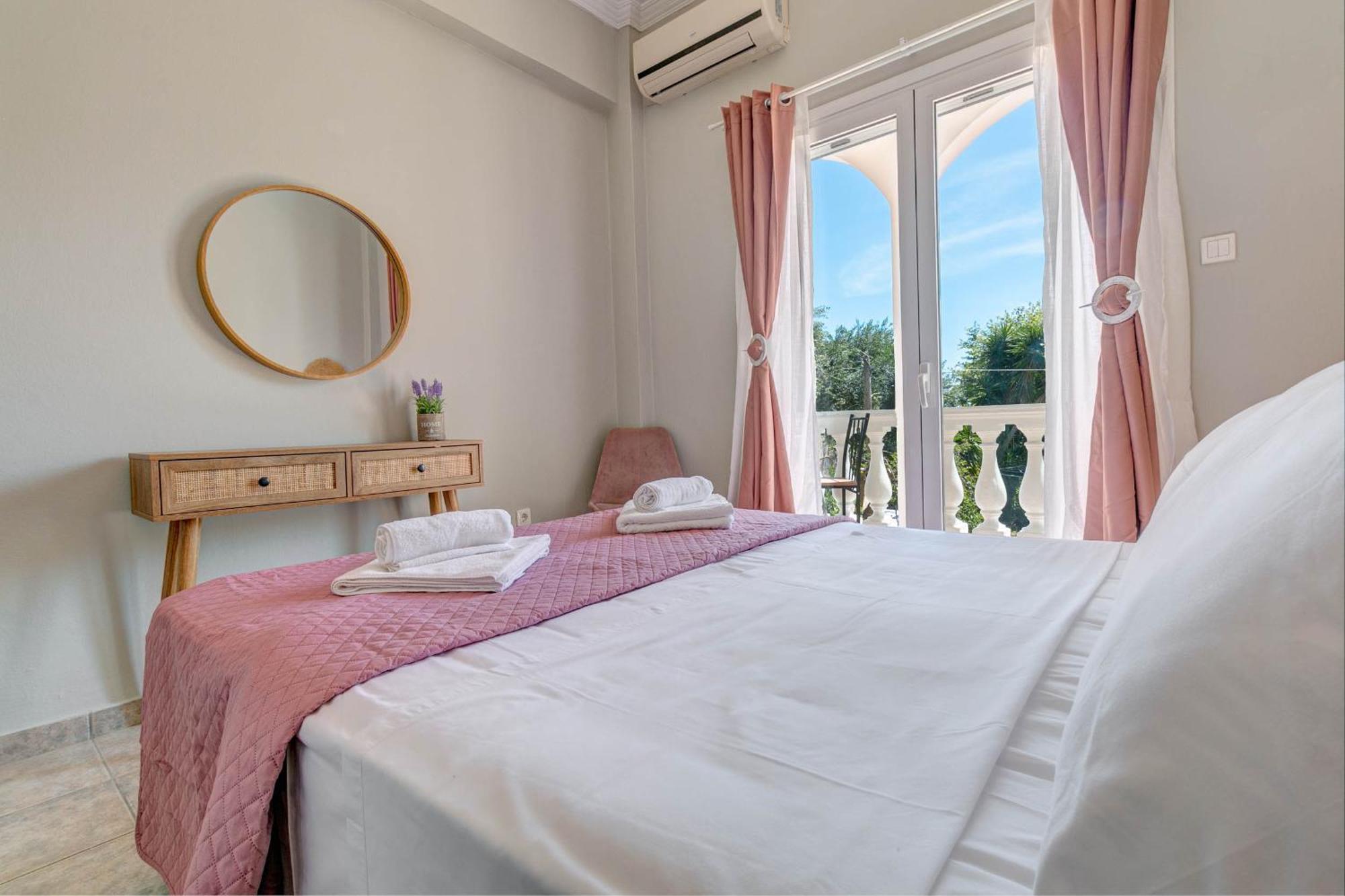 Tramonto Beach Apartment Ипсос Экстерьер фото
